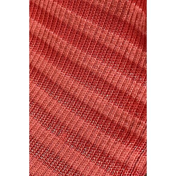 Red Sleeveless Ribbed Top - Picture 7 of 11